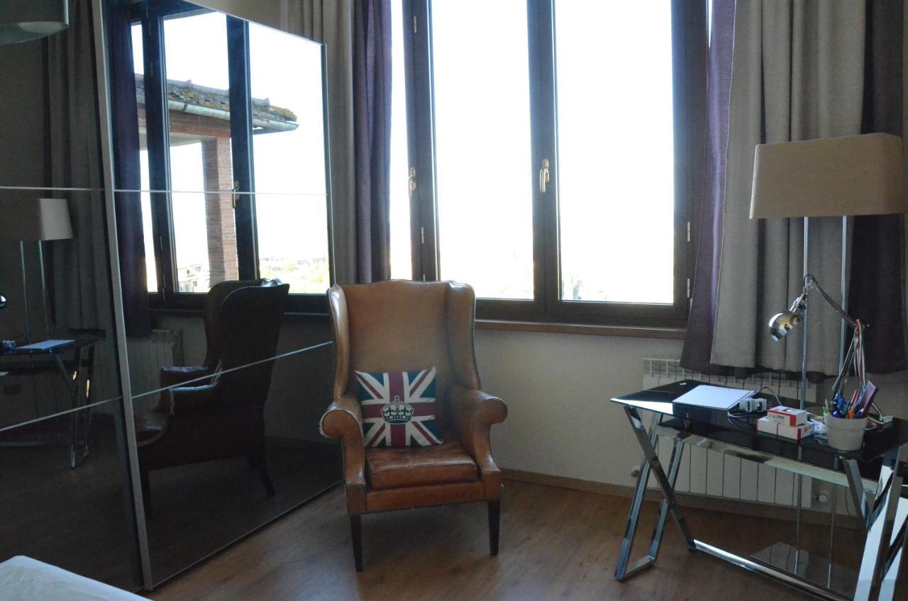 דירות מונטלצ'ינו La Terrazza Sull'Alba מראה חיצוני תמונה